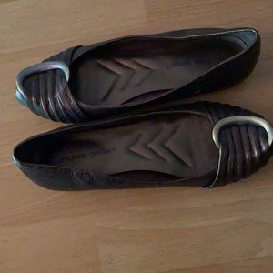 Sandals/shoes (ANDREW GELLER)